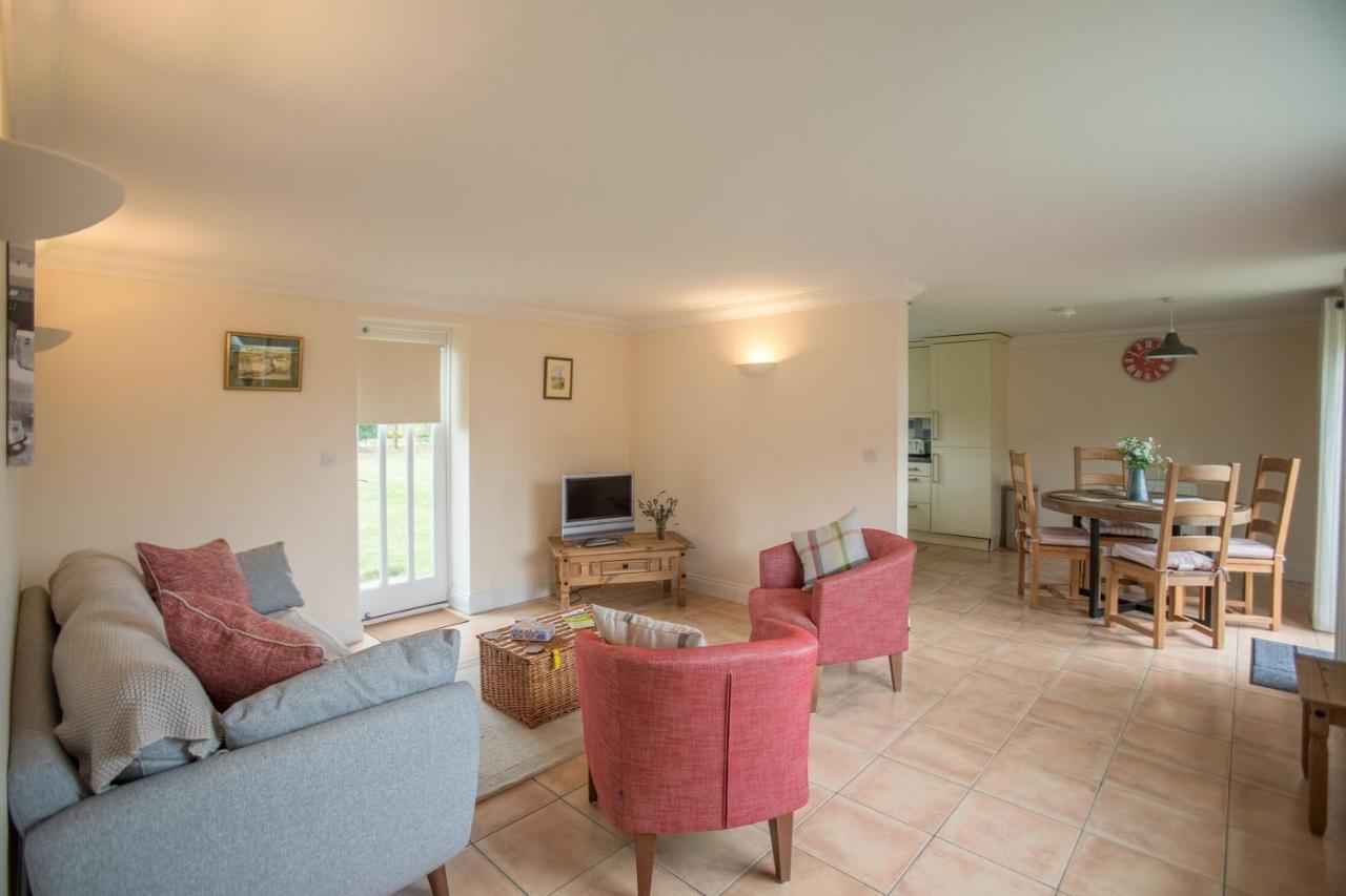 2 Hazelwood Villa Aldringham Exterior photo